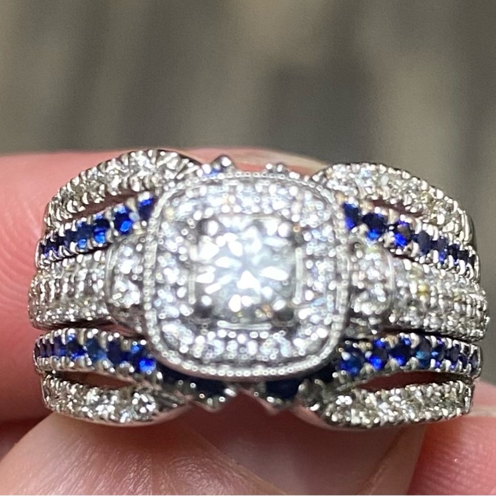 Custom Vera Wang engagement ring
